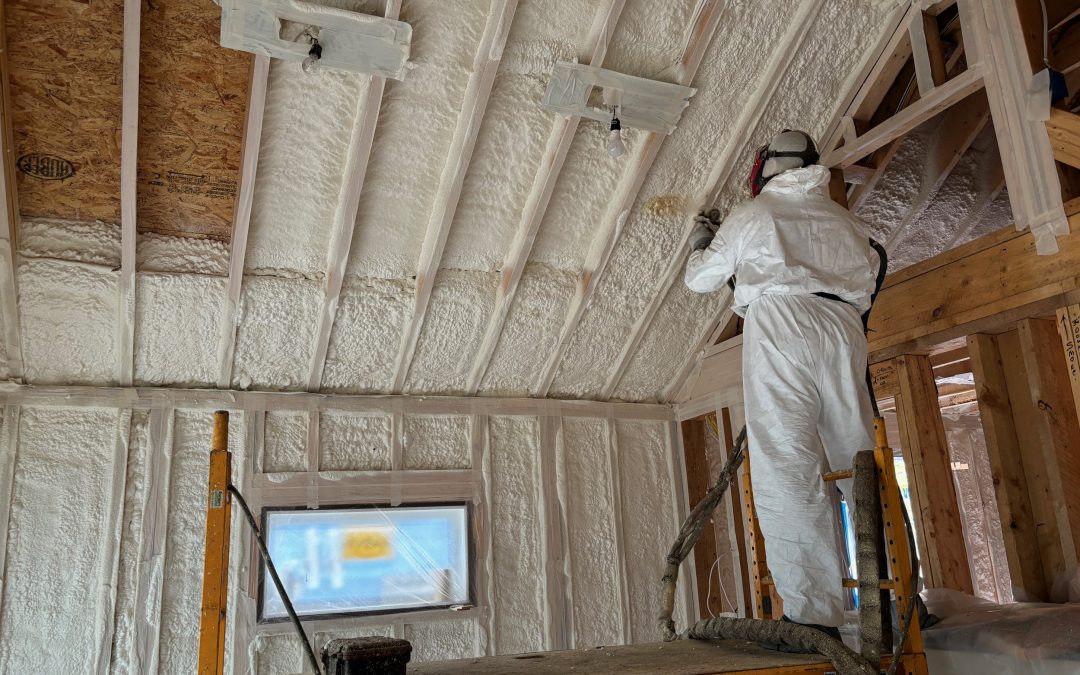 Which Is Better: Cellulose or Spray Foam Insulation? The Truth About Both